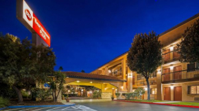 Отель Best Western Plus Pleasanton Inn  Плизантон